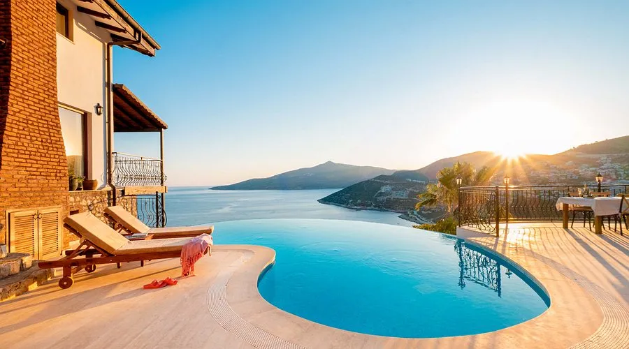 Akdeniz’in Mimari İncisi: Kalkan Villa Yapıları ve Benzersiz Tasarım Anlayışı